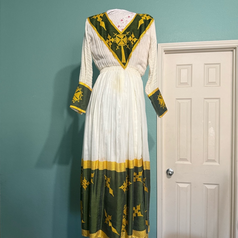 Ethiopia &Eritra Habesha kemis. traditional woman clothes.